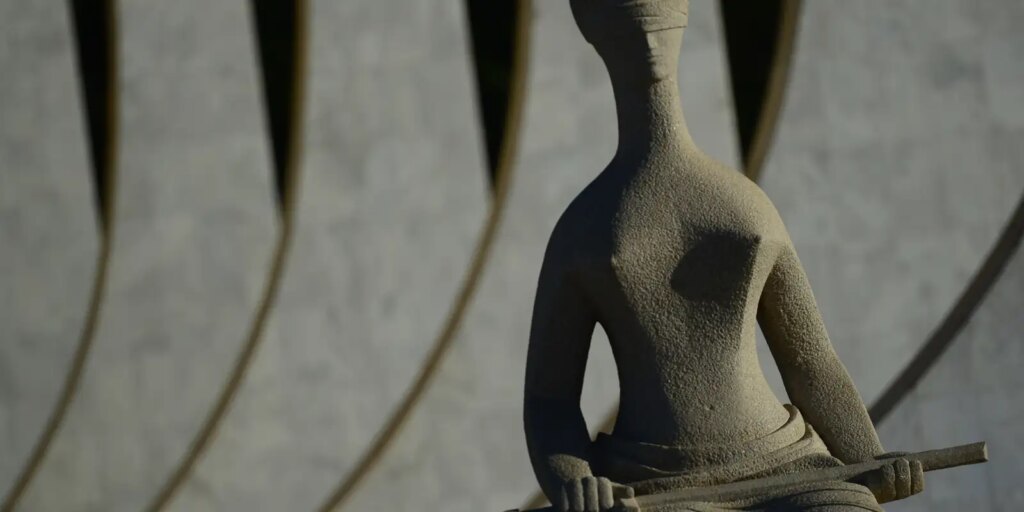 stf-decide-que-piso-nacional-deve-ser-pago-a-professores-temporarios