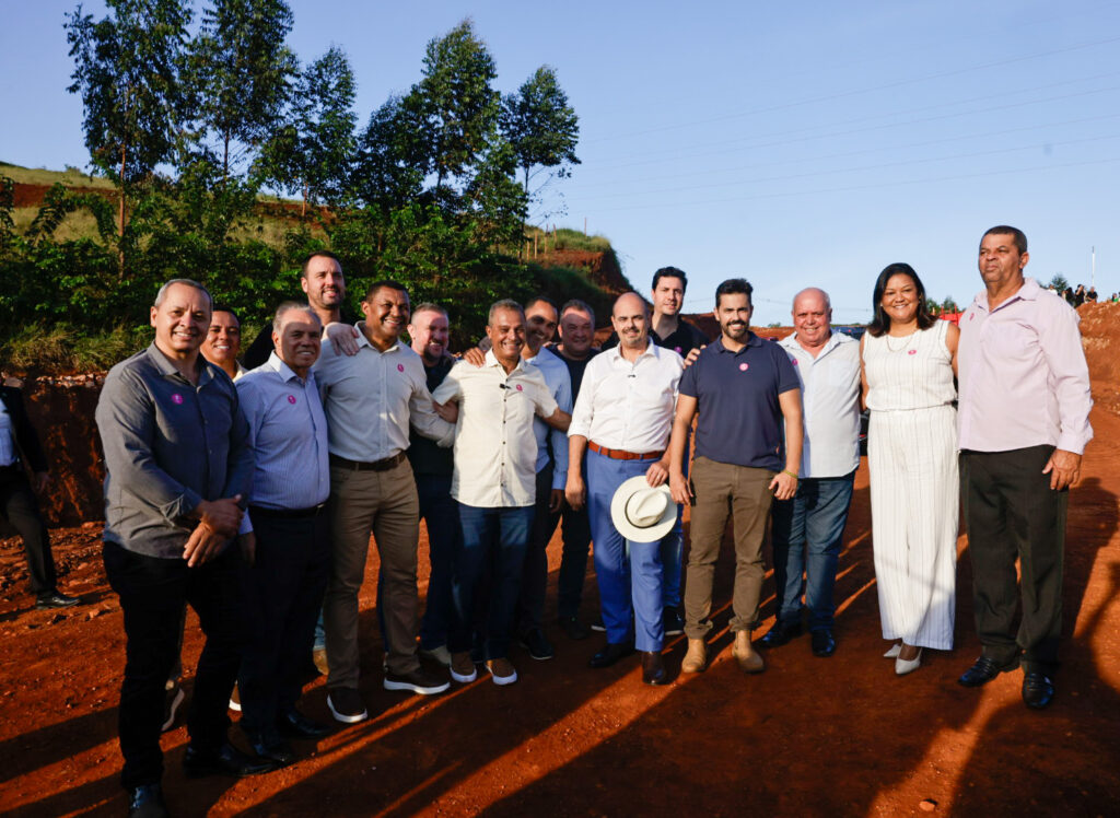 governo-de-minas-vistoria-obras-de-pavimentacao-da-mgc-262,-entre-caete-e-barao-de-cocais