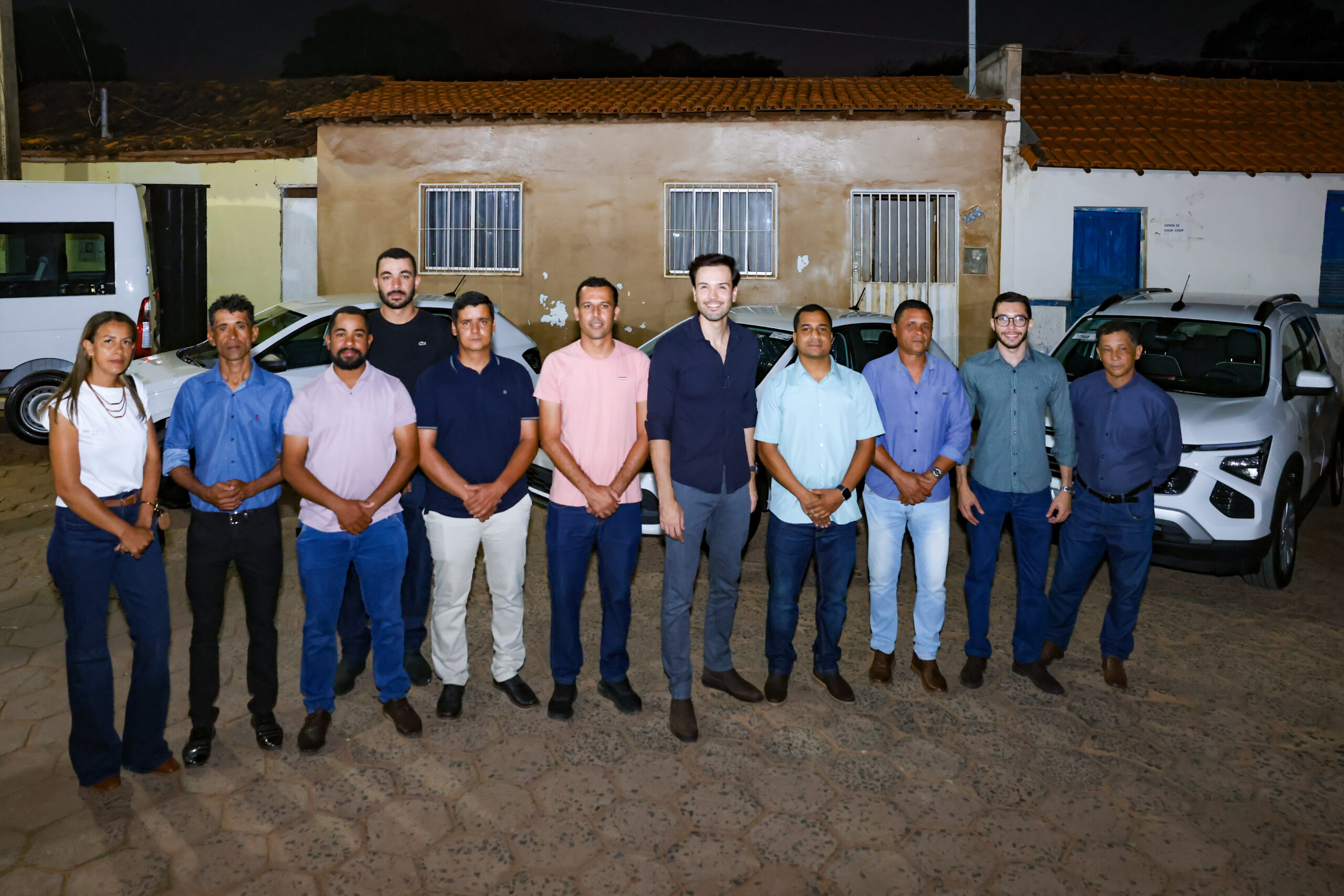 governo-de-minas-entrega-veiculos-para-as-areas-da-saude,-educacao-e-assistencia-social-em-sao-joao-do-pacui