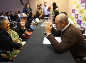 governo-de-minas-entrega-80-novos-titulos-de-unidades-habitacionais-em-contagem